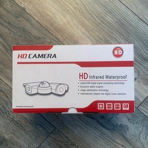 NWT YILO HD INFRARED WATERPROOF 2 PIECE 2.4GHZ & 5GHZ WIFI SMART SECURITY CAMERA